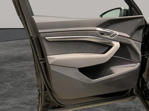 Thumbnail image for the Audi E-Tron 55 Black Edition   quattro 95kWh (11kW Charger)