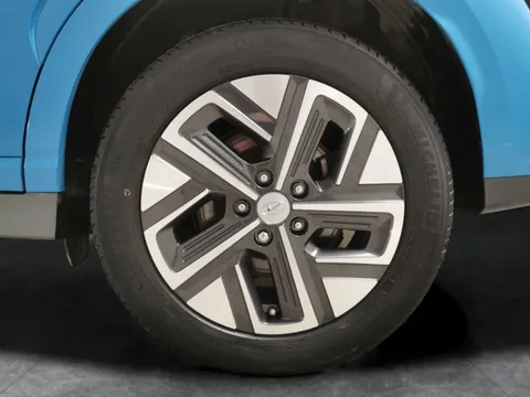 Thumbnail image for the Hyundai Kona 64kWh Premium   (10.5kW Charger)