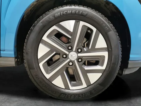 Thumbnail image for the Hyundai Kona 64kWh Premium   (10.5kW Charger)