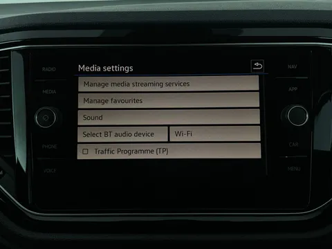 Thumbnail image for the Volkswagen T-Roc 2.0 TSI R   DSG 4Motion