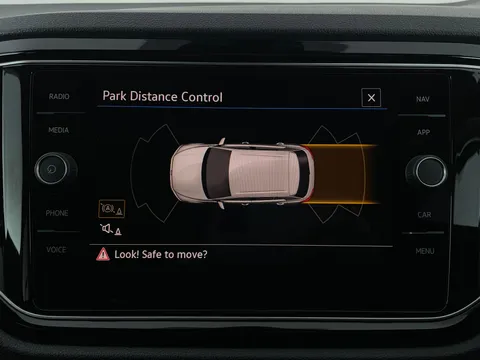 Thumbnail image for the Volkswagen T-Roc 2.0 TSI R   DSG 4Motion