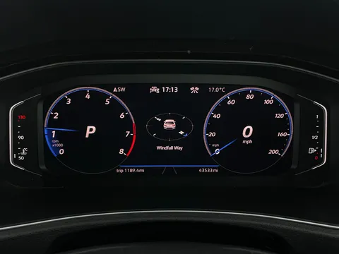 Thumbnail image for the Volkswagen T-Roc 2.0 TSI R   DSG 4Motion