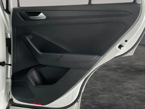 Thumbnail image for the Volkswagen T-Roc 2.0 TSI R   DSG 4Motion