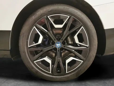 Thumbnail image for the BMW Ix 40 76.6kWh M Sport   xDrive