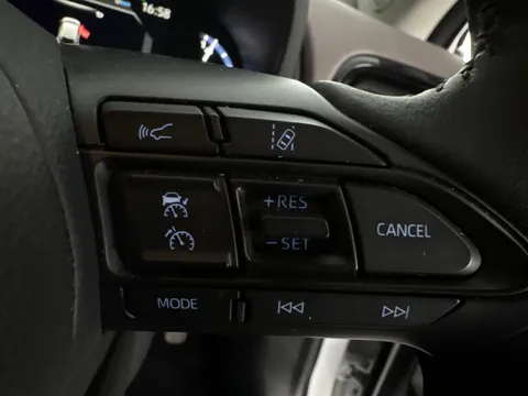 Thumbnail image for the Toyota Yaris Cross 1.5 VVT-h Excel    E-CVT