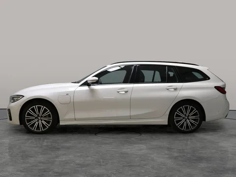 Thumbnail image for the BMW 3 Series 2.0 330e 12kWh M Sport Touring  Plug-in  xDrive