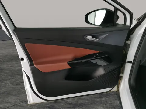Thumbnail image for the Volkswagen Id.4 Pro Performance 77kWh 1ST Edition