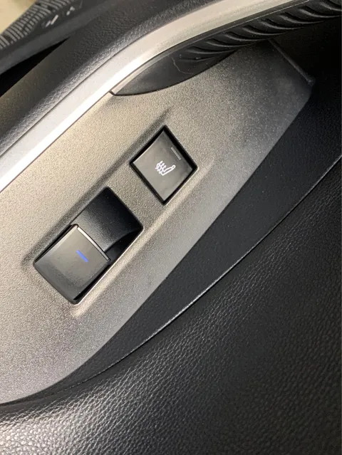 Thumbnail image for the Toyota RAV4 2.5 VVT-h 18.1 kWh Design   Plug-in  CVT 4WD