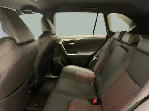 Thumbnail image for the Toyota RAV4 2.5 VVT-h 18.1 kWh Design   Plug-in  CVT 4WD