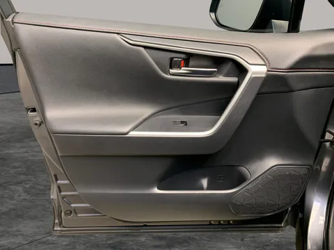 Thumbnail image for the Toyota RAV4 2.5 VVT-h 18.1 kWh Design   Plug-in  CVT 4WD