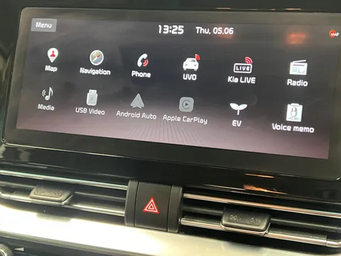 Thumbnail image for the Kia Niro 64kWh 3