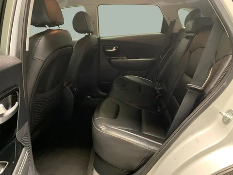 Thumbnail image for the Kia Niro 64kWh 3
