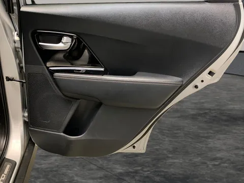 Thumbnail image for the Kia Niro 64kWh 3