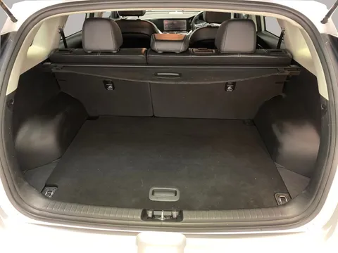 Thumbnail image for the Kia Niro 64kWh 3