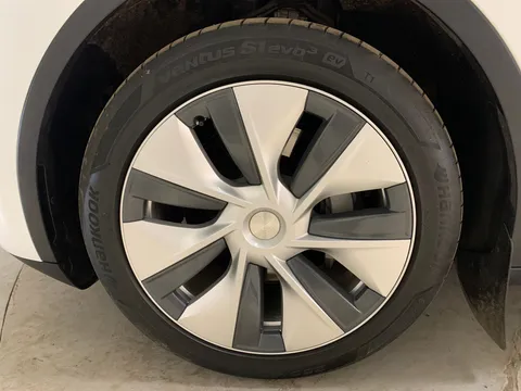 Thumbnail image for the Tesla Model Y SUV  RWD