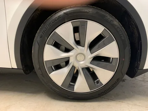 Thumbnail image for the Tesla Model Y SUV  RWD