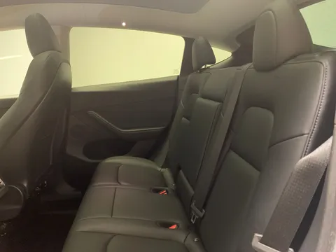 Thumbnail image for the Tesla Model Y SUV  RWD