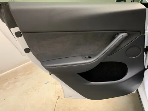 Thumbnail image for the Tesla Model Y SUV  RWD