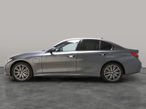 Thumbnail image for the BMW 3 Series 2.0 330e 12kWh M Sport   Plug-in