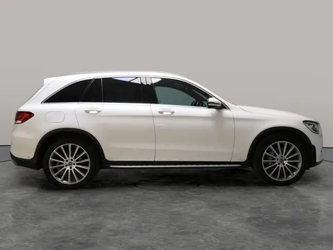 Thumbnail image for the Mercedes-Benz GLC 2.0 GLC220d AMG Line (Premium)   G-Tronic+ 4MATIC