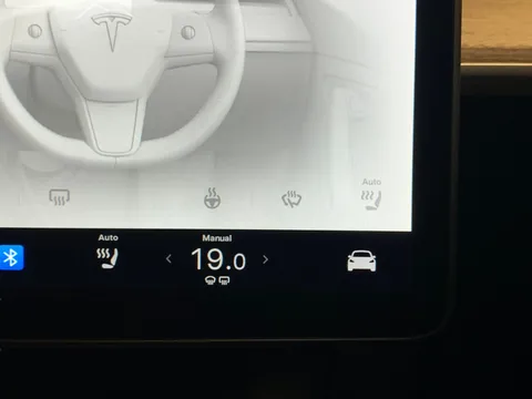 Thumbnail image for the Tesla Model Y (Dual Motor) Long Range   4WDE