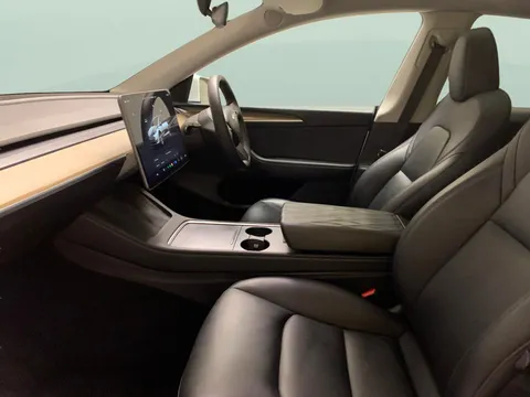 Thumbnail image for the Tesla Model Y (Dual Motor) Long Range   4WDE