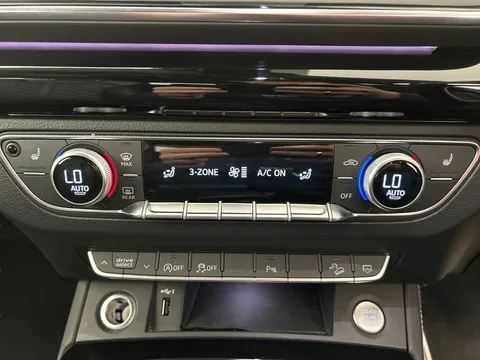 Thumbnail image for the Audi Q5 2.0 TFSI 45 Edition 1   S Tronic quattro