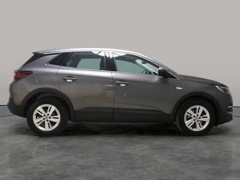 Thumbnail image for the Vauxhall Grandland X 1.2 Turbo SE Premium