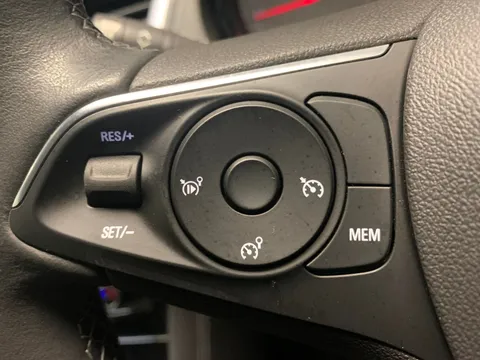 Thumbnail image for the Vauxhall Grandland X 1.2 Turbo SE Premium