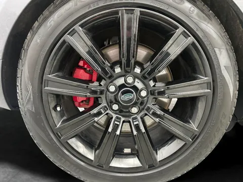 Thumbnail image for the Land Rover Range Rover Sport 2.0 P400e 13.1kWh HSE Dynamic Black   Plug-in  4WD