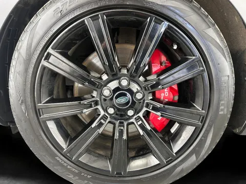 Thumbnail image for the Land Rover Range Rover Sport 2.0 P400e 13.1kWh HSE Dynamic Black   Plug-in  4WD