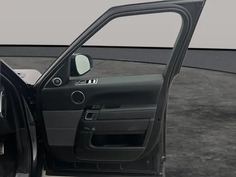 Thumbnail image for the Land Rover Range Rover Sport 2.0 P400e 13.1kWh HSE Dynamic Black   Plug-in  4WD