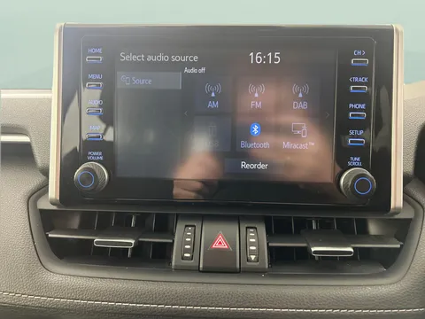 Thumbnail image for the Toyota RAV4 2.5 VVT-h Design    CVT