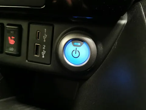Thumbnail image for the Nissan LEAF 39kWh Tekna