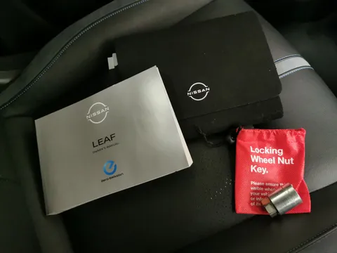 Thumbnail image for the Nissan LEAF 39kWh Tekna