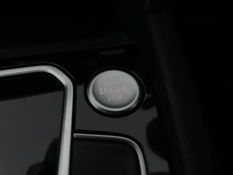 Thumbnail image for the Volkswagen Passat 1.5 TSI EVO SEL   DSG