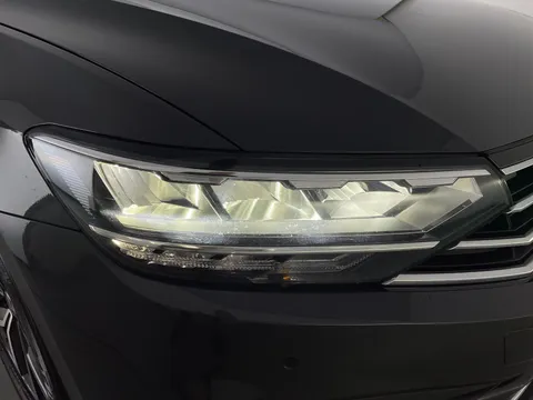 Thumbnail image for the Volkswagen Passat 1.5 TSI EVO SEL   DSG