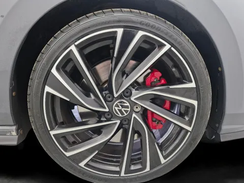 Thumbnail image for the Volkswagen Golf 2.0 TSI GTI   DSG
