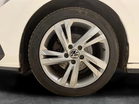 Thumbnail image for the Volkswagen Golf 1.5 eTSI MHEV R-Line    DSG