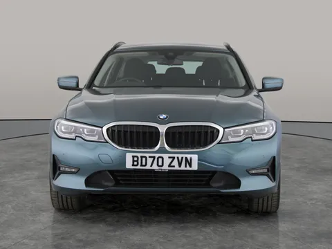 Thumbnail image for the BMW 3 Series 2.0 330e 12kWh SE Pro Touring  Plug-in