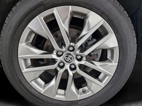 Thumbnail image for the Toyota RAV4 2.5 VVT-h GPF Excel    CVT