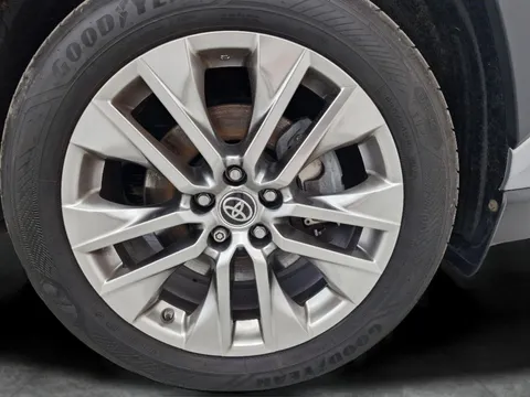 Thumbnail image for the Toyota RAV4 2.5 VVT-h GPF Excel    CVT