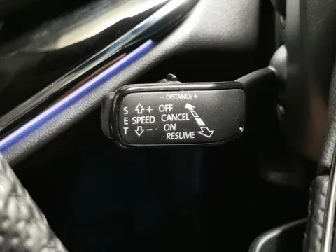 Thumbnail image for the Škoda Enyaq 62kWh 60   (DC120kW)