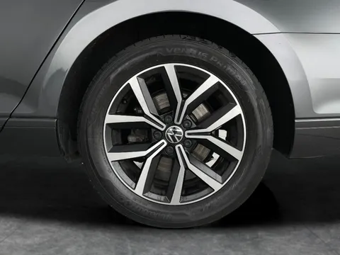 Thumbnail image for the Volkswagen Passat 1.5 TSI EVO SEL   DSG