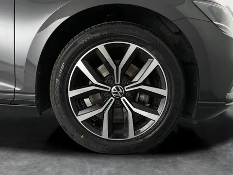 Thumbnail image for the Volkswagen Passat 1.5 TSI EVO SEL   DSG