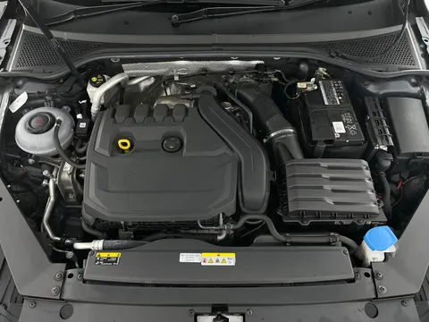 Thumbnail image for the Volkswagen Passat 1.5 TSI EVO SEL   DSG