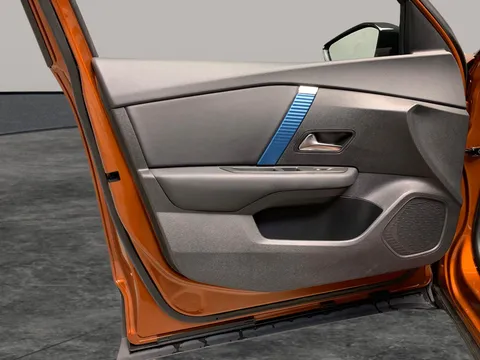 Thumbnail image for the Citroën E-C4 50kWh Sense Plus   (11kW Charger)