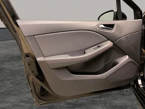 Thumbnail image for the Renault Clio 1.0 TCe RS Line