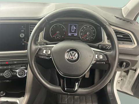 Thumbnail image for the Volkswagen T-Roc 1.0 TSI SE
