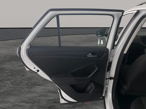 Thumbnail image for the Volkswagen T-Roc 1.0 TSI SE